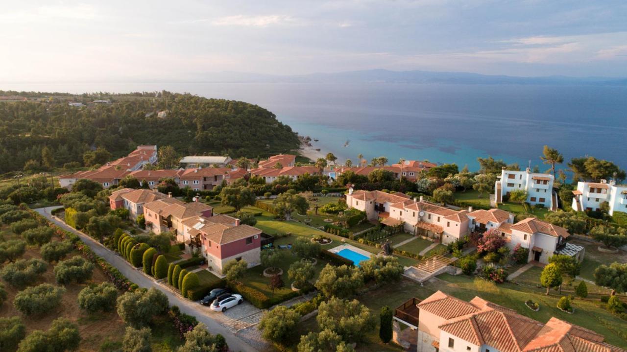 Rastoni Fabienne Shared Pool Maisonette, Afitos 외부 사진
