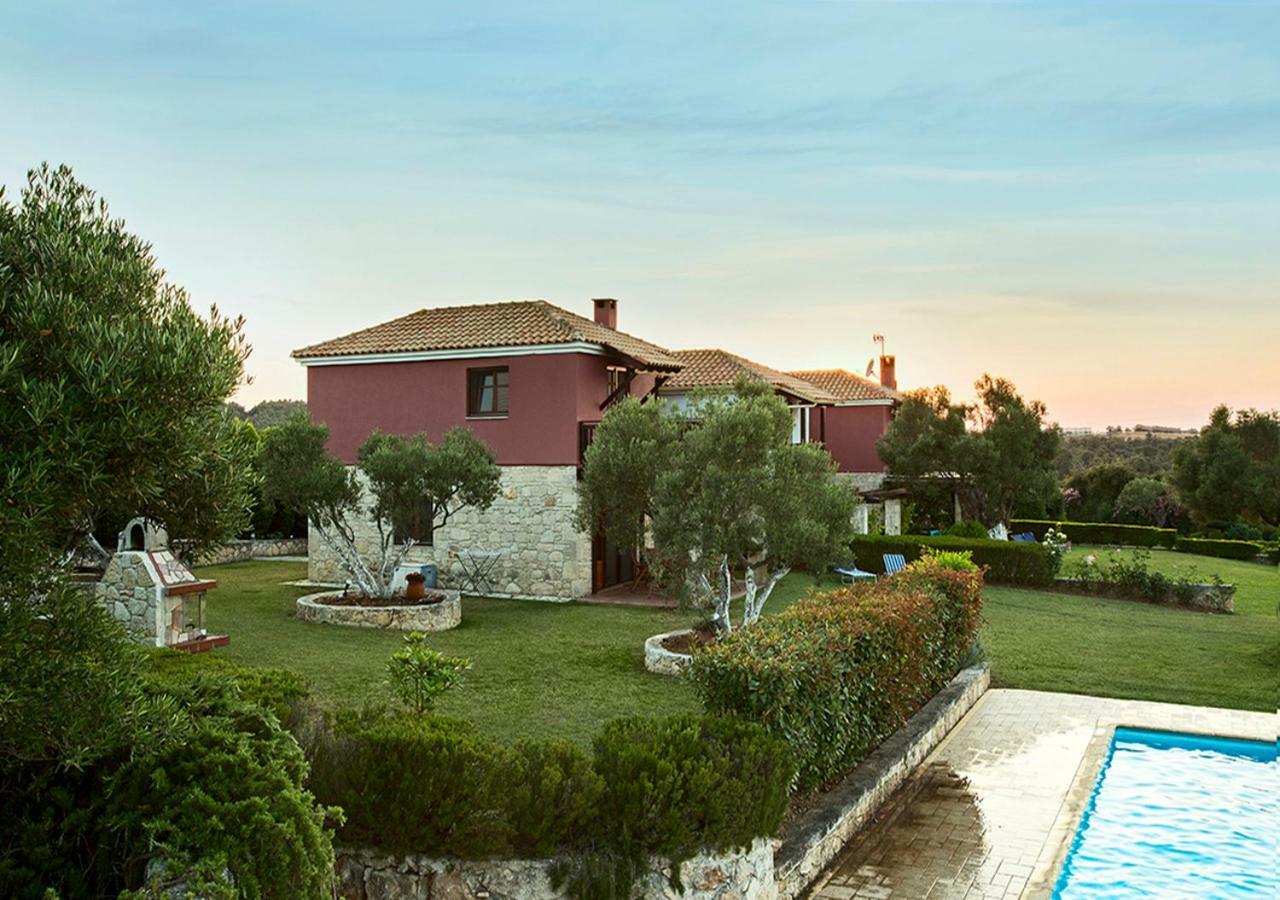 Rastoni Fabienne Shared Pool Maisonette, Afitos 외부 사진