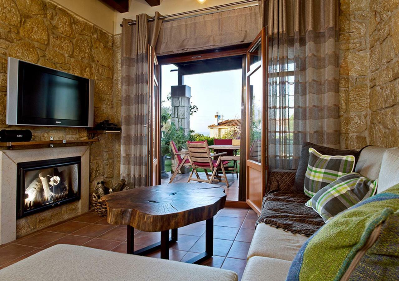 Rastoni Fabienne Shared Pool Maisonette, Afitos 외부 사진