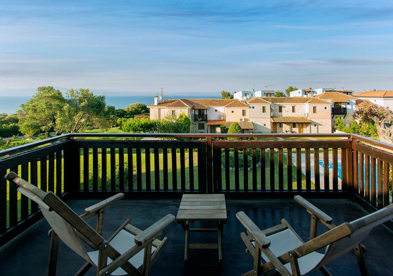 Rastoni Fabienne Shared Pool Maisonette, Afitos 외부 사진