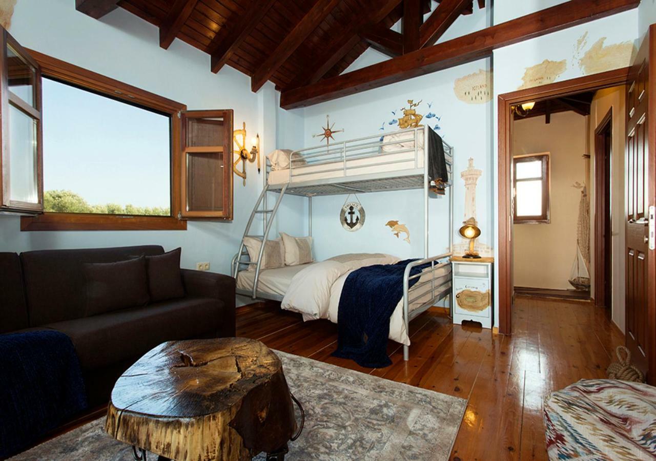 Rastoni Fabienne Shared Pool Maisonette, Afitos 외부 사진
